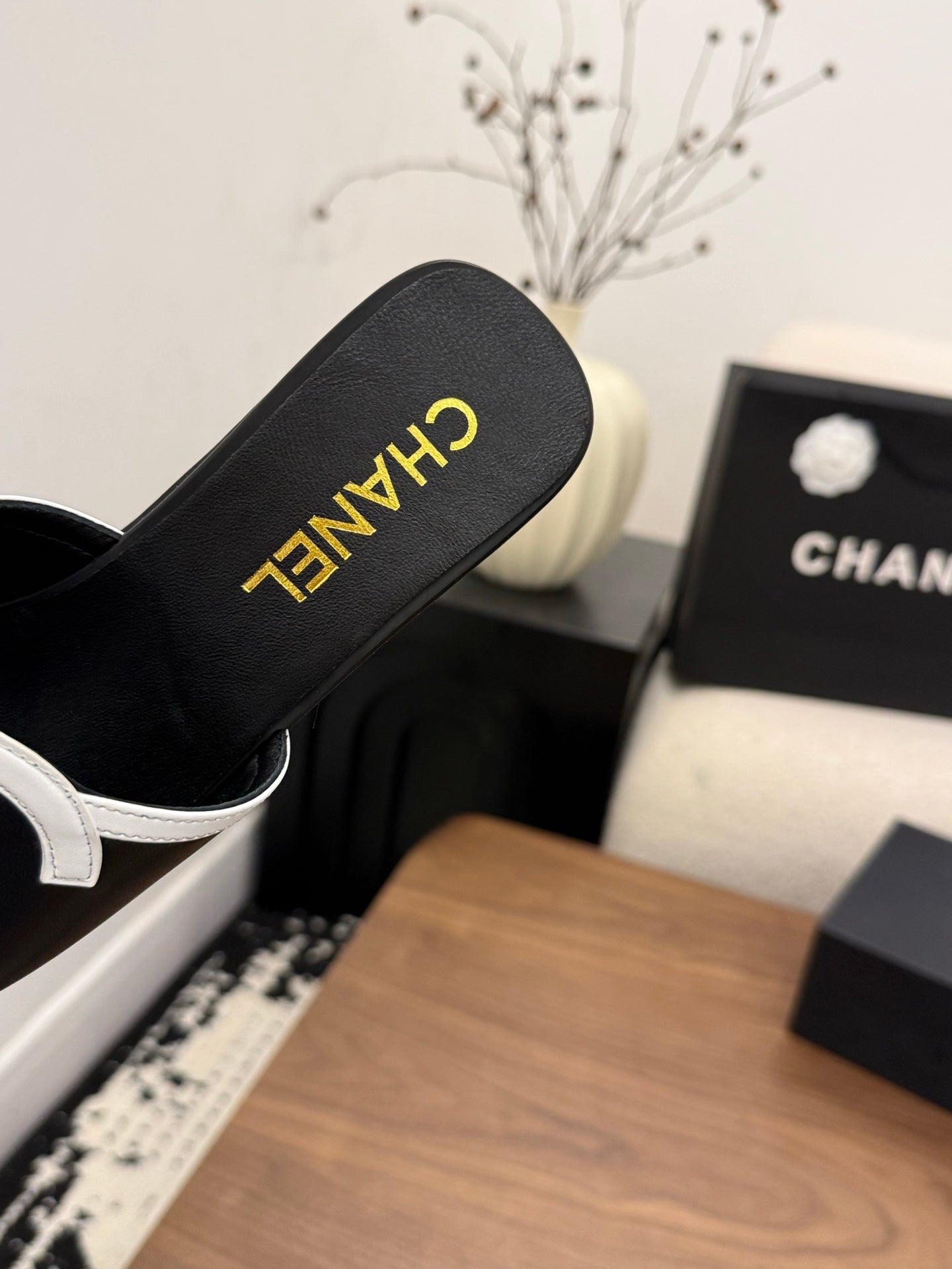 CHANEL 26S WEDGE SANDALS 95 MM IN BLACK CALFSKIN