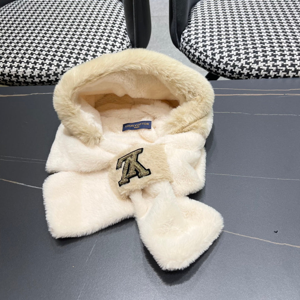 PLUSH EARMUFFS HAT IN BEIGE WOOL AND FOX FUR 403462
