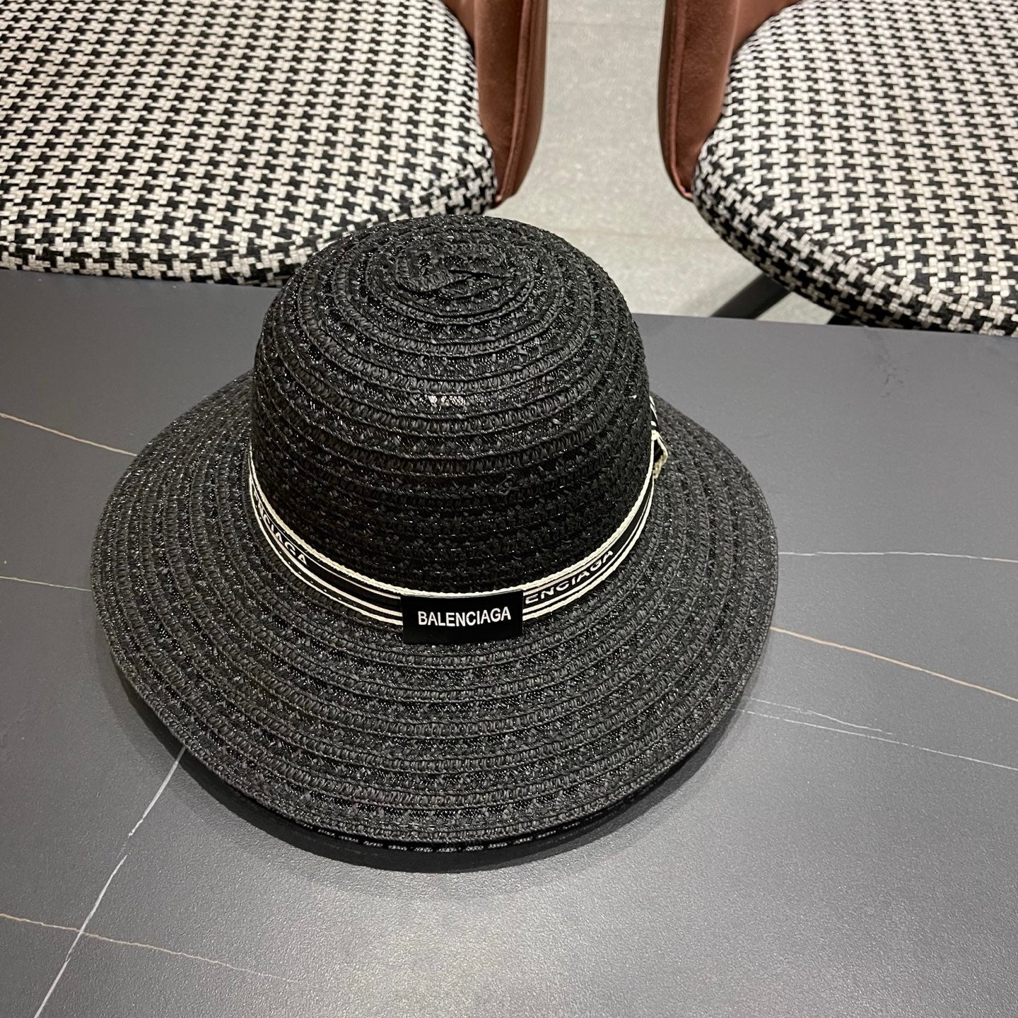 BALENCIAGA 26S WIDE-BRIMMED HAT STYLE 76