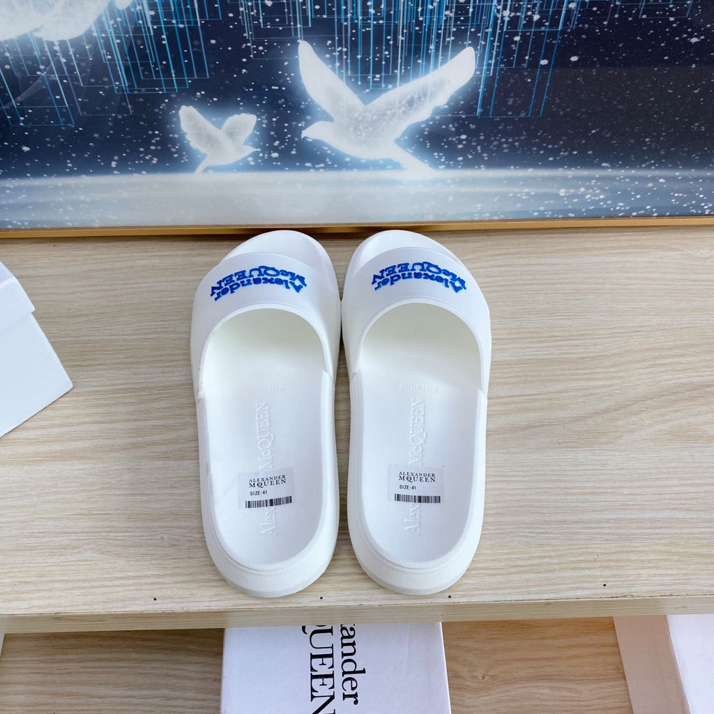 SLIDES SANDAL IN WHITE TPU WITH BLUE EMBOSSED LOGO