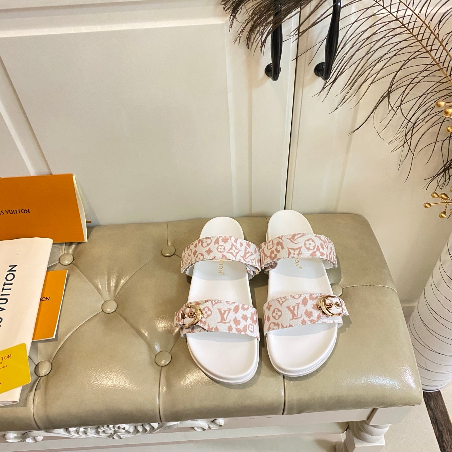 LV 26S DOUBLE-STRAP PILLOW MULES IN WHITE AND DUSTY ROSE CANVAS