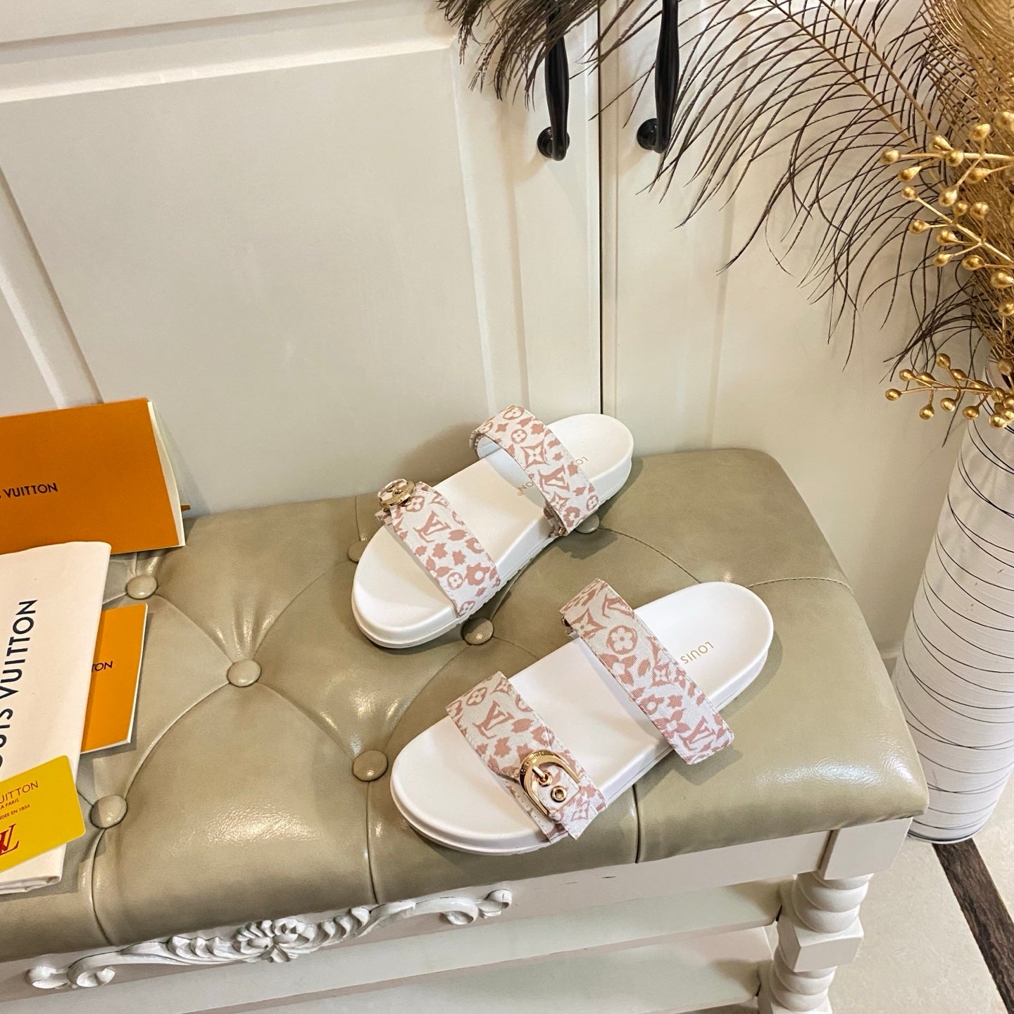 LV 26S DOUBLE-STRAP PILLOW MULES IN WHITE AND DUSTY ROSE CANVAS