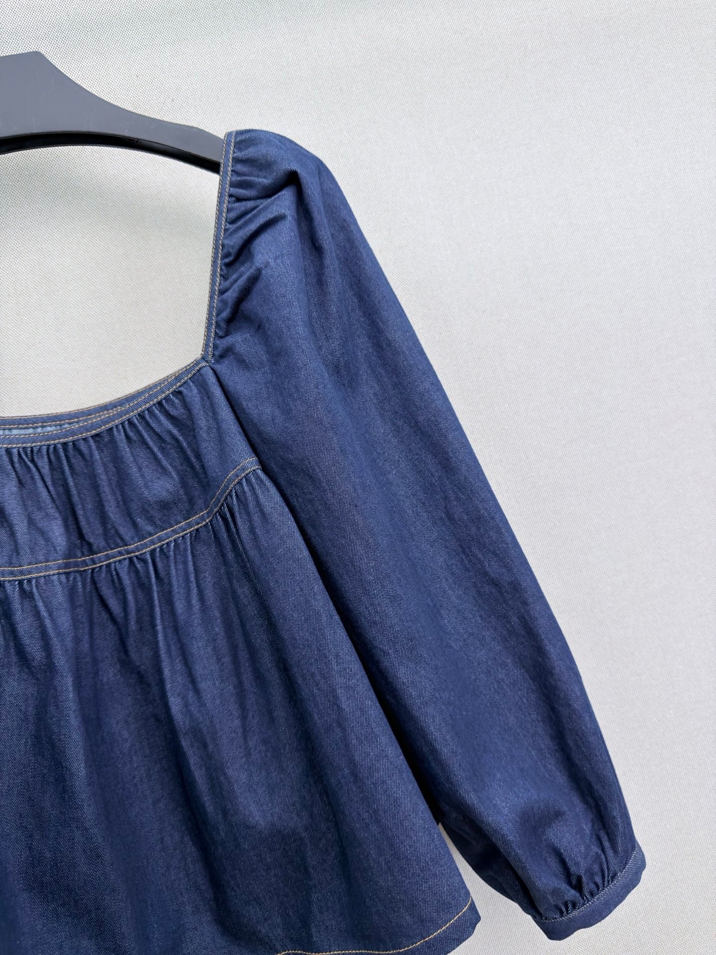 YSL 26S PUFF SLEEVE DENIM TOP 414
