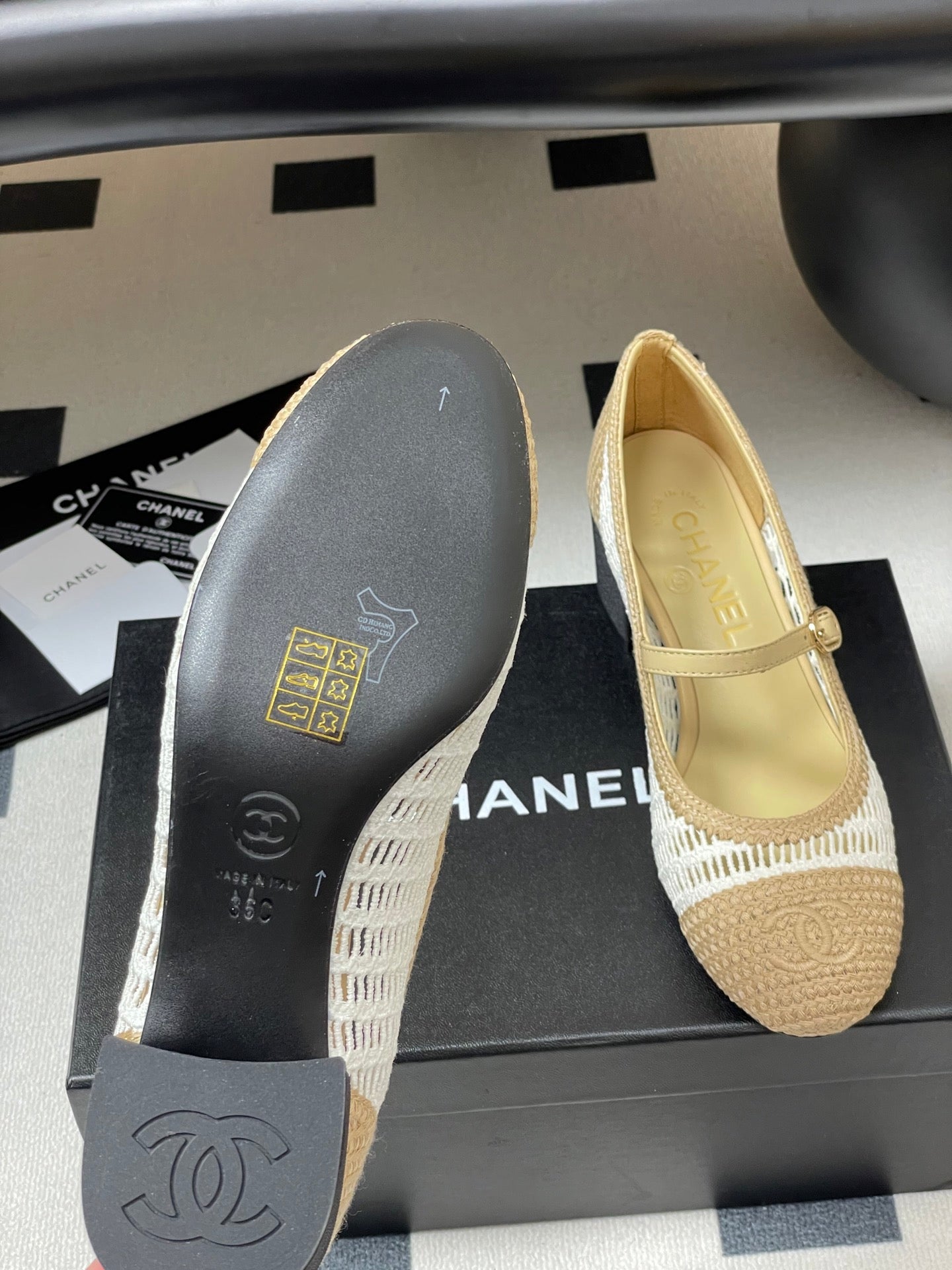 HIGH BALLET MARY JANE 50MM IN NATURAL BEIGE AND WHITE RAFFIA