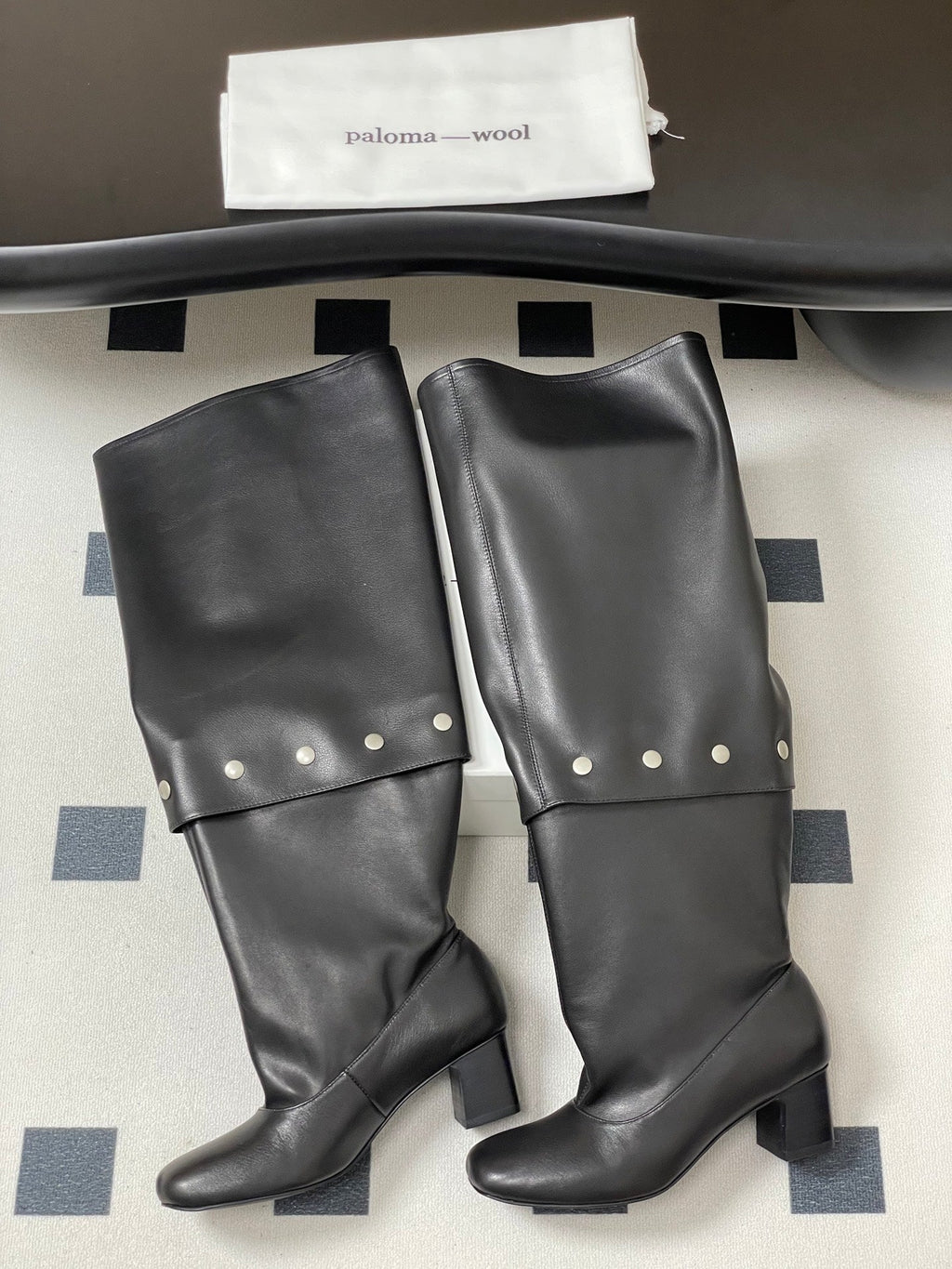 ALO 25S PALOMA WOOL TIERED BOOTS IN BLACK LAMBSKIN WITH STUD