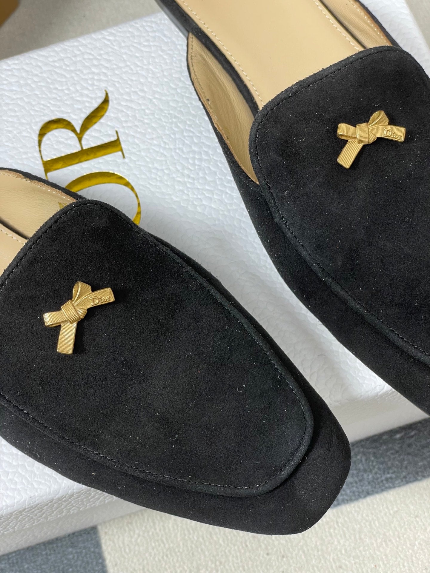 DIOR 26S MULES IN BLACK SUEDE WITH BOW