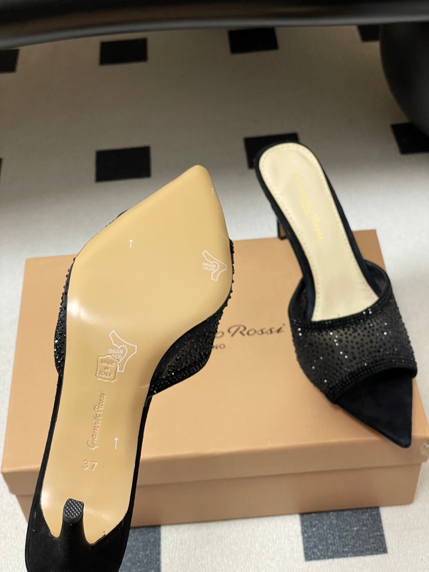 GIANVITO ROSSI 26S HIGH HEELS 85 MM IN BLACK SUEDE WITH RHINESTONE STRAP