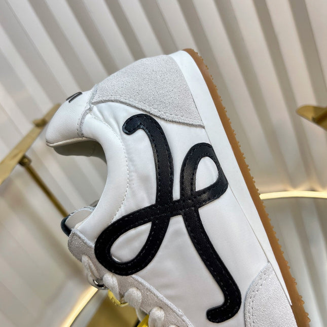 LOEWE 26S RUNNER 2.0 SNEAKERS IN WHITE FABRIC AND SUEDE