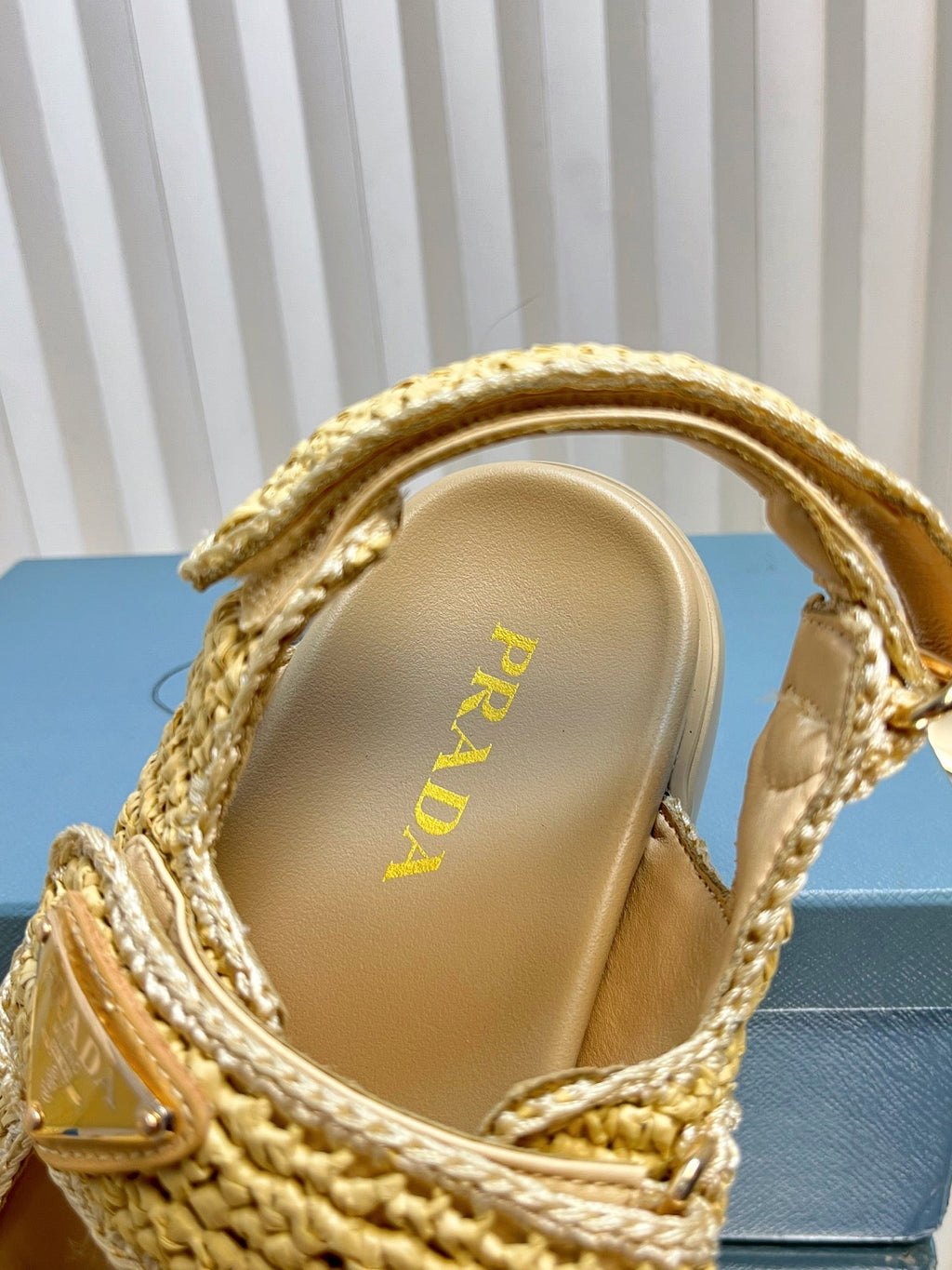PRA THICK-SOLED SLIDE IN BEIGE RAFFIA