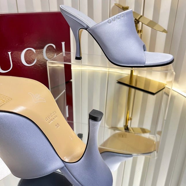 GUCCI 26S HIGH-HEELED SANDALS 100 MM IN GRAYISH BLUE SATIN