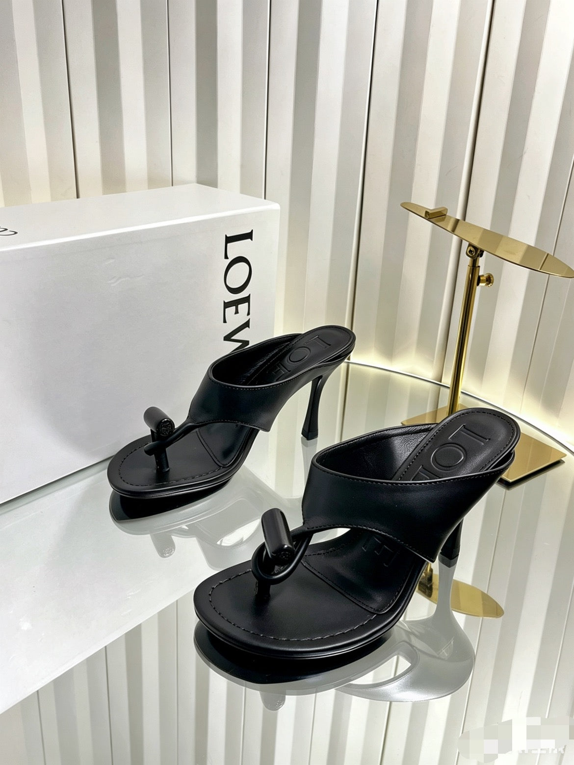 LOEWE 26S HEELED THONG SANDALS 90 MM IN BLACK CALFSKIN