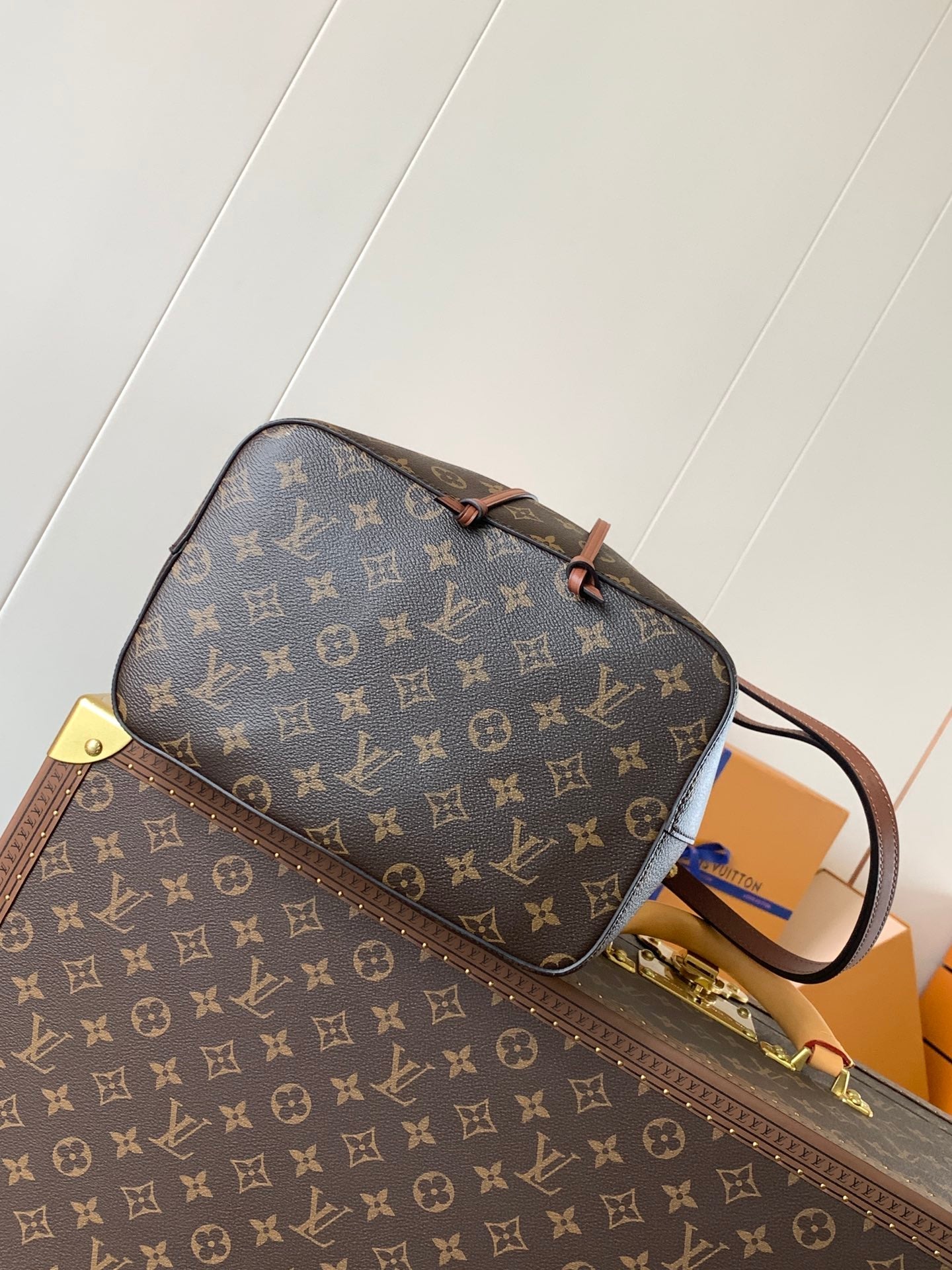 LV 26S GASTON BAG 26 IN BROWN MONOGRAM CANVAS STYLE 1