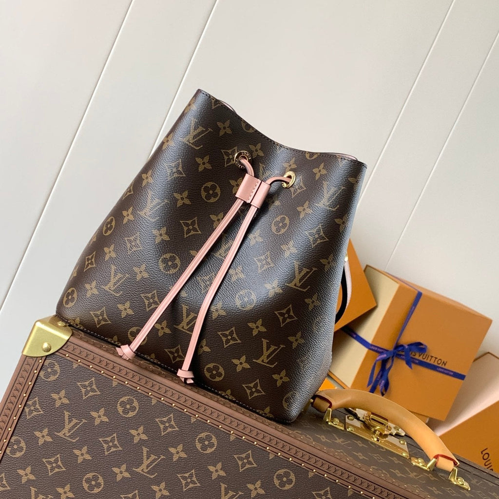 LV 26S GASTON BAG 26 IN BROWN MONOGRAM CANVAS STYLE 4