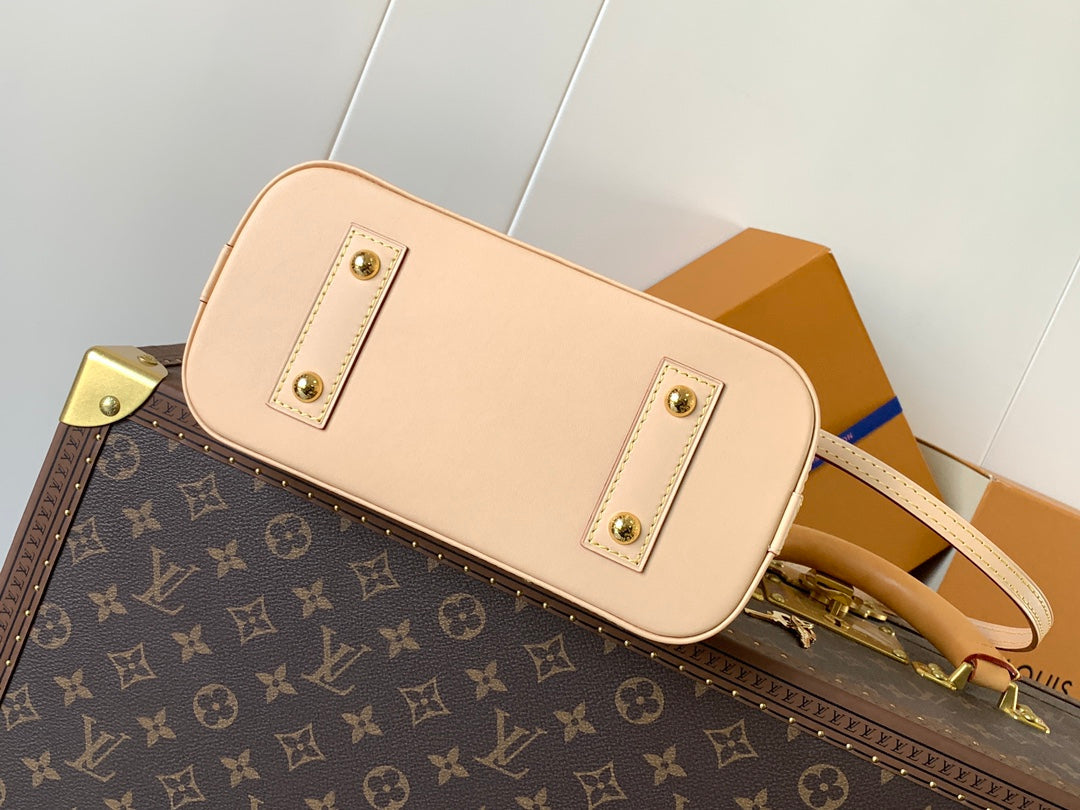 LV 26S ALMA BB BAG 23 IN WHITE MONOGRAM CANVAS