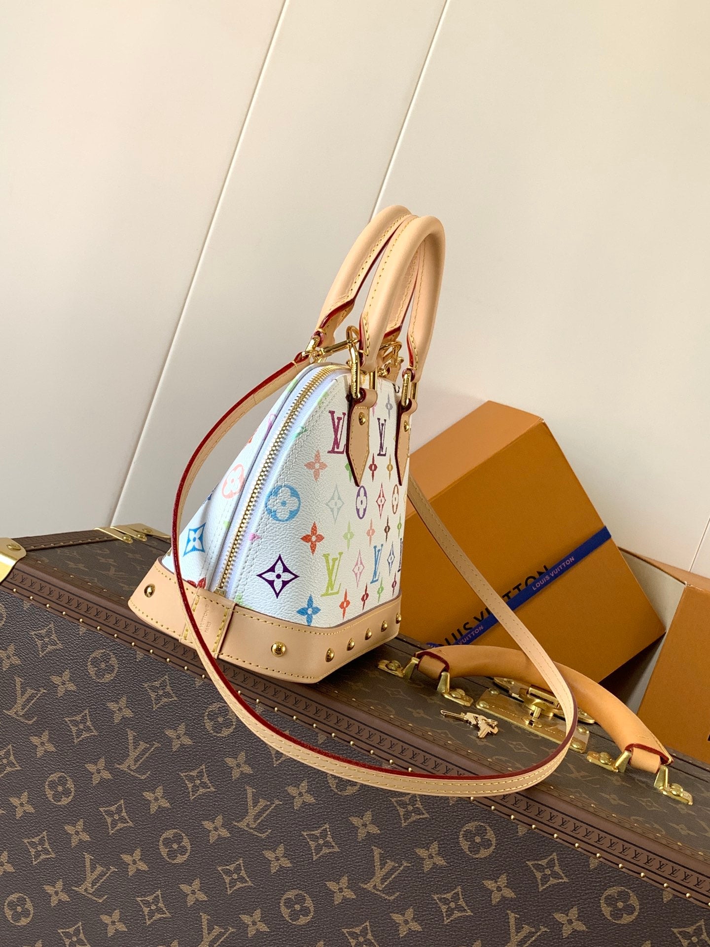 LV 26S ALMA BB BAG 23 IN WHITE MONOGRAM CANVAS