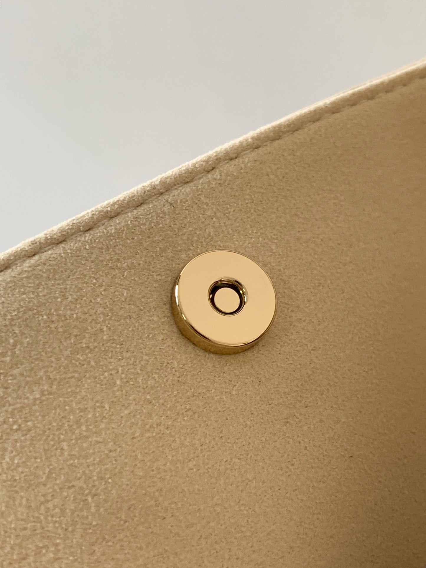 LV 25S ALL IN BB BAG 18 IN CREAM DREAM EMBOSSED TEXTURED CALFSKIN
