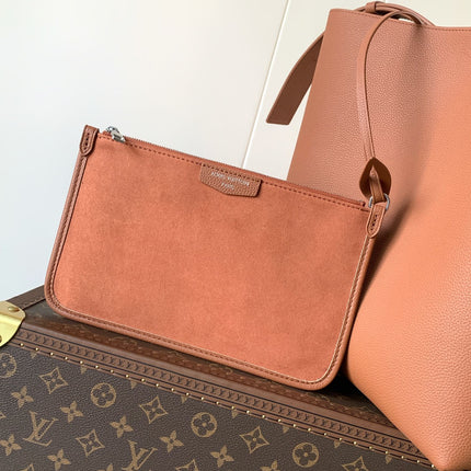 LV 26S VERSO HOBO BAG 33 IN BURNT ORANGE CALFSKIN