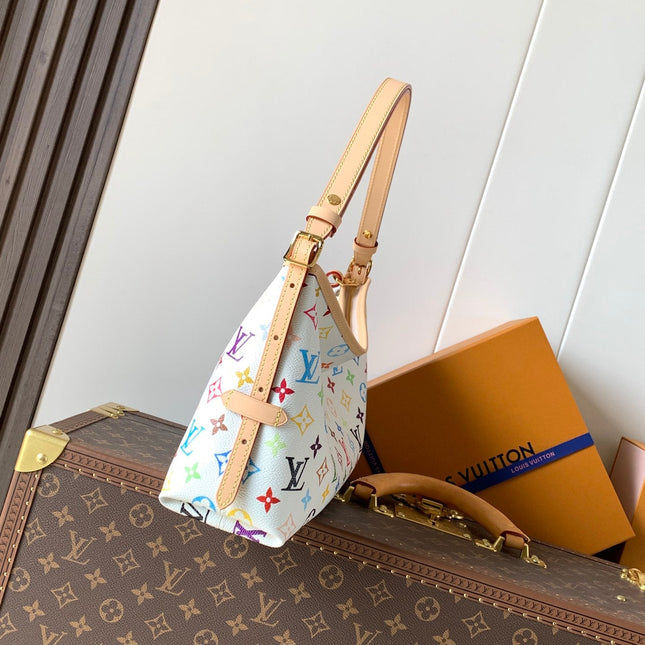LV 26S CARRYALL EAST WEST BAG 36 IN WHITE CANVAS FABRIC