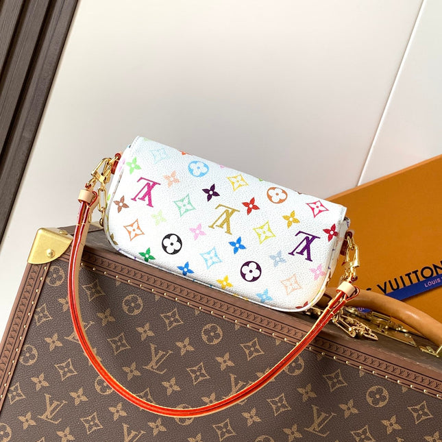 LV 26S WALLET ON CHAIN IVY 23 IN WHITE COATED CANVAS