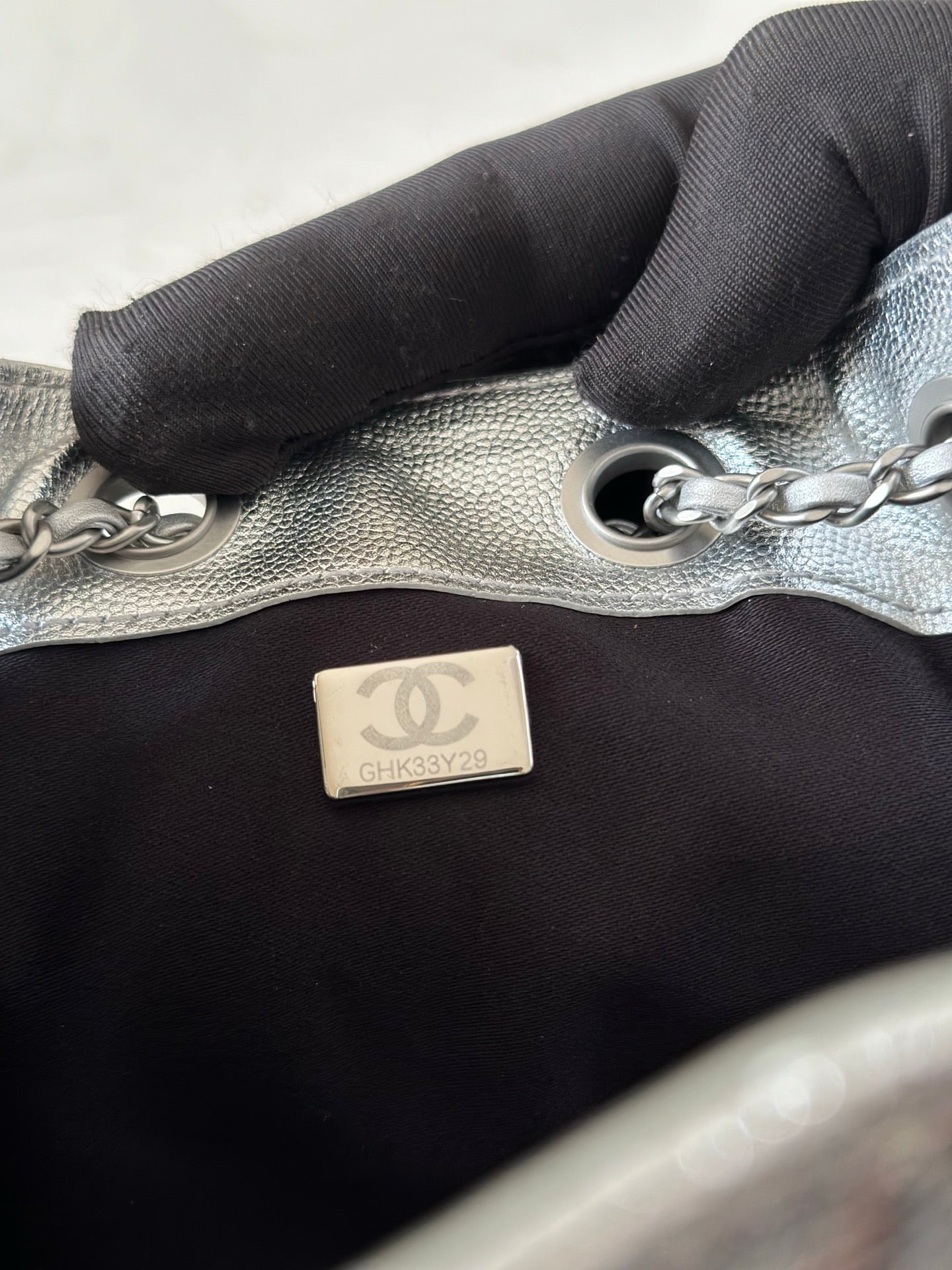 CHANEL 25S HOBO BAG 22 IN METALLIC SILVER CAVIAR CALFSKIN