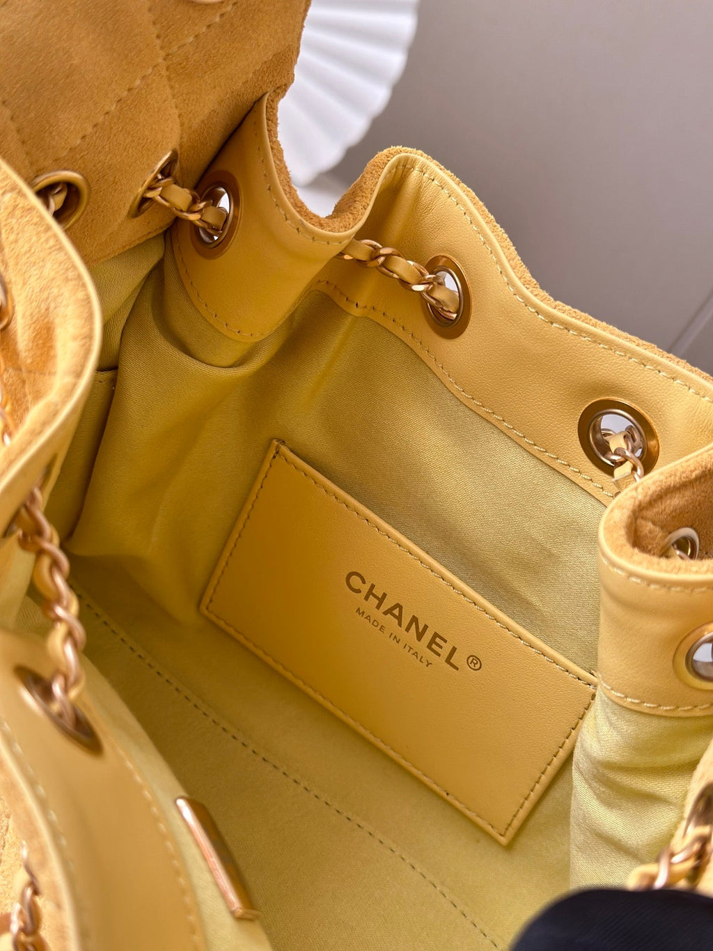CHANEL 25S HOBO BAG 22 IN YELLOW SUEDE GOLD HARDWARE