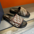 CD VELCRO STRAP SLIPPER RUSSET JACQUARD