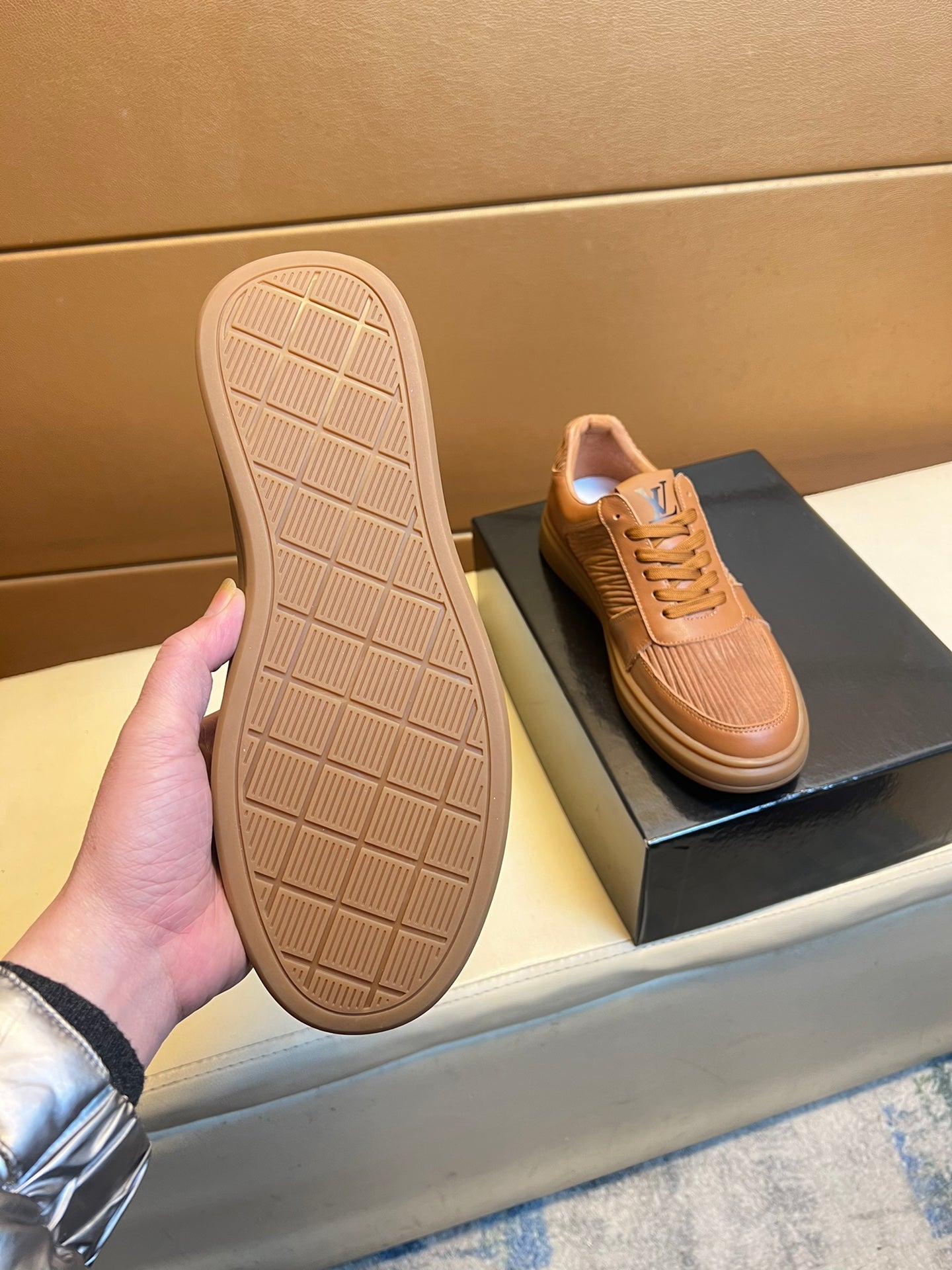 LV SNEAKERS IN RUSSET BROWN CALFSKIN AND SUEDE