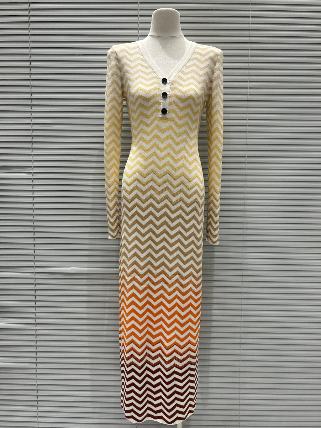 DRESS 25260 STYLE 1