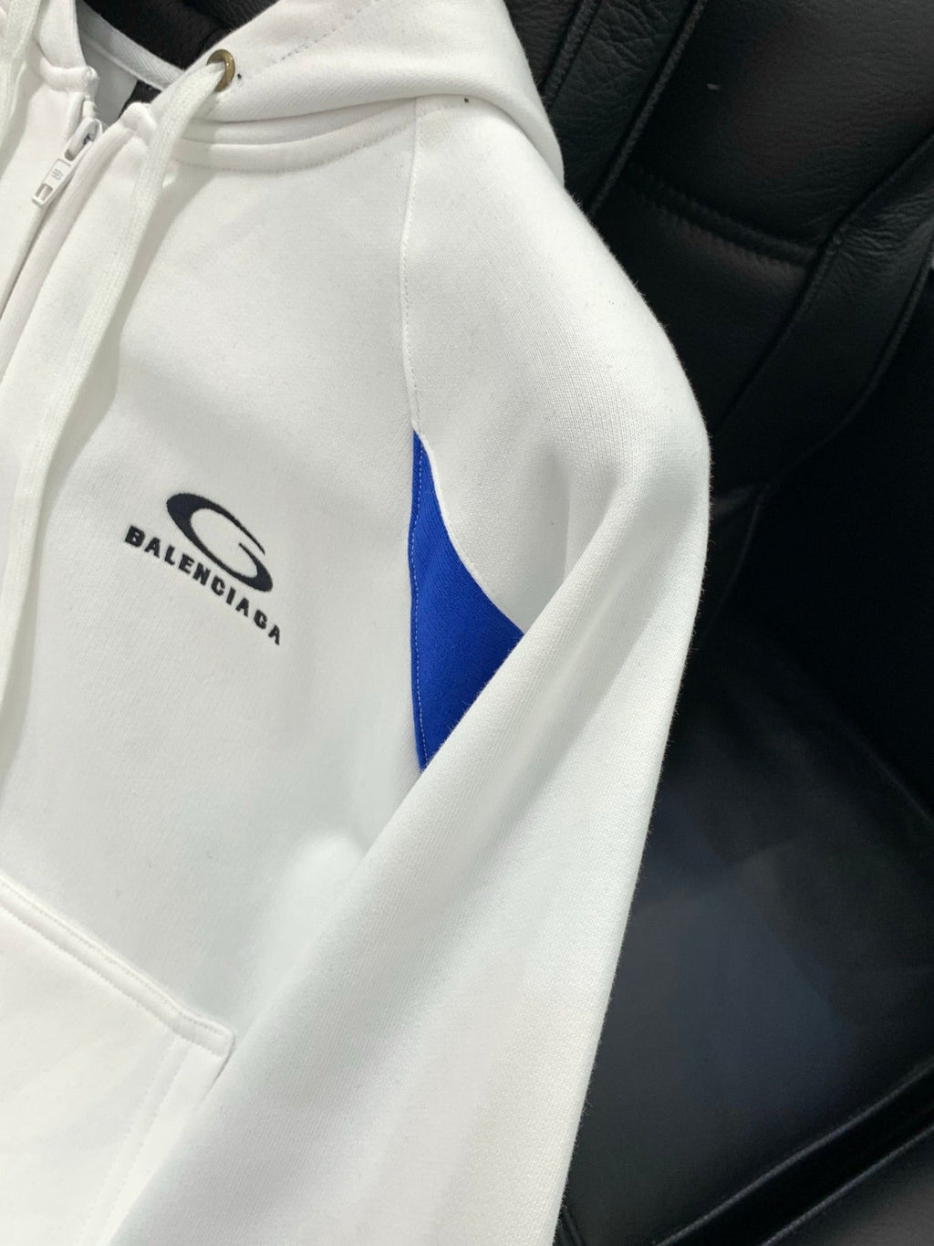 BALENCIAGA 26S LONG SLEEVE SWEAT JACKET 110