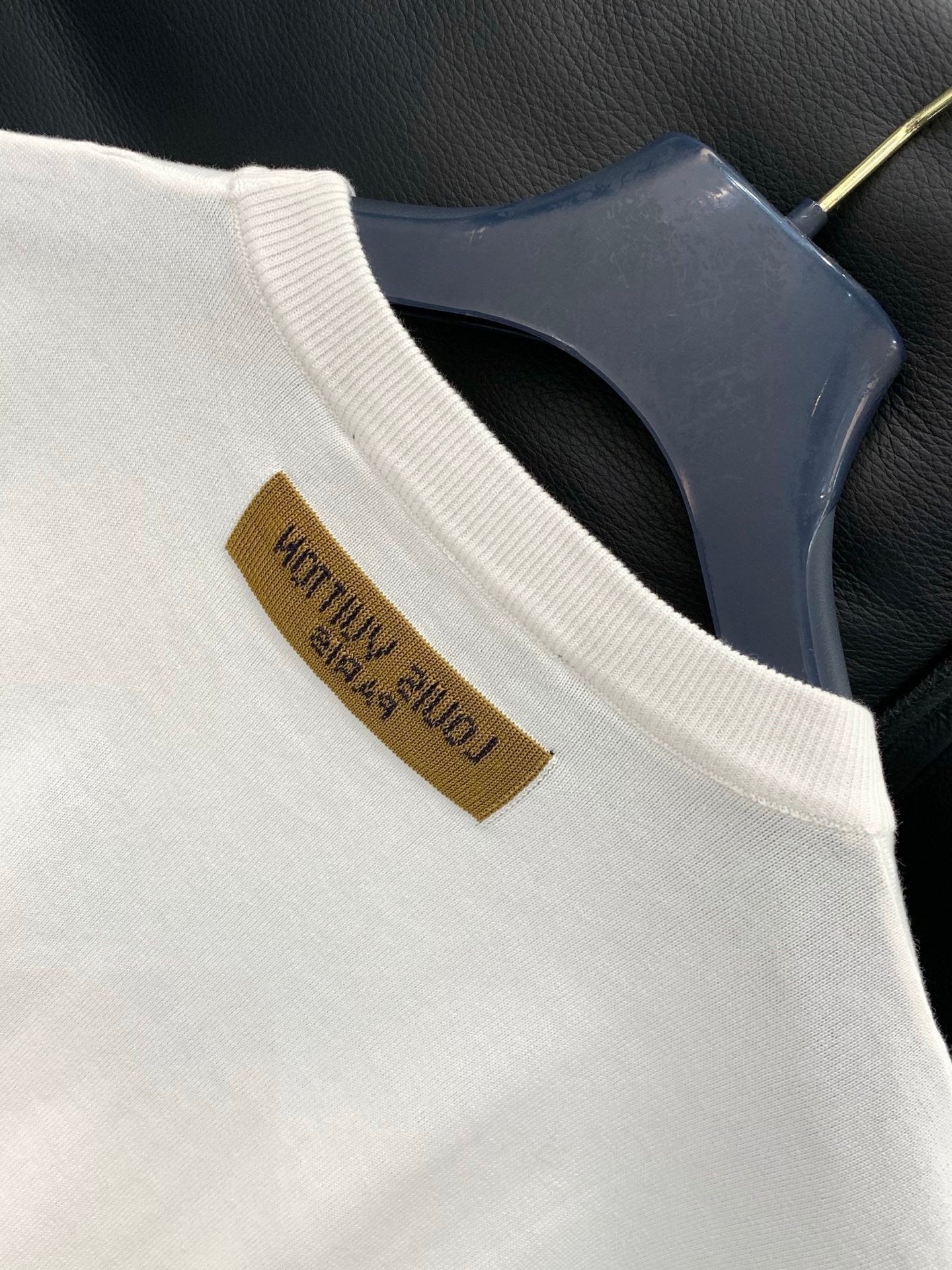 LV 26S T-SHIRT STYLE 212