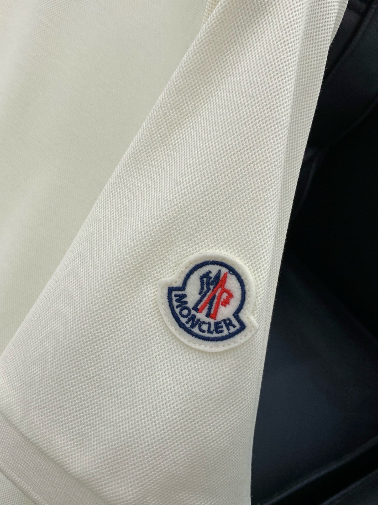 MONCLER 26S POLO SHIRT 589