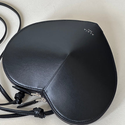LE COEUR BAG 21 IN BLACK CALFSKIN