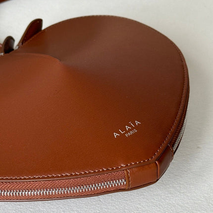 LE COEUR BAG 21 IN UMBER BROWN CALFSKIN