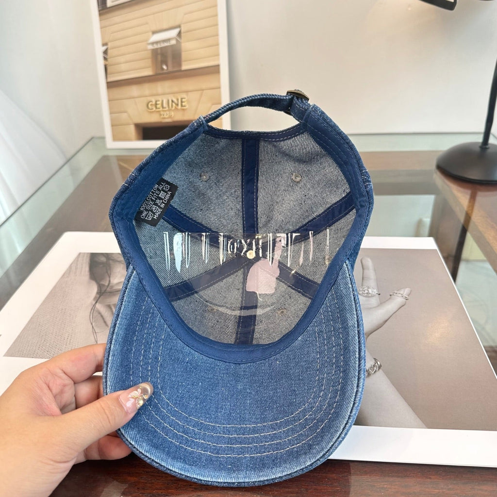MIUMIU BASEBALL CAP STYLE 26