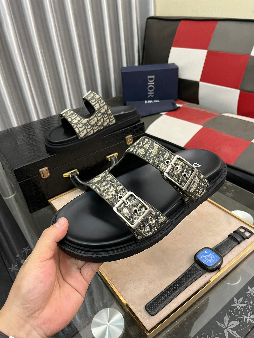 CD AQUA BUCKLE SANDAL BLACK AND SAGE JACQUARD