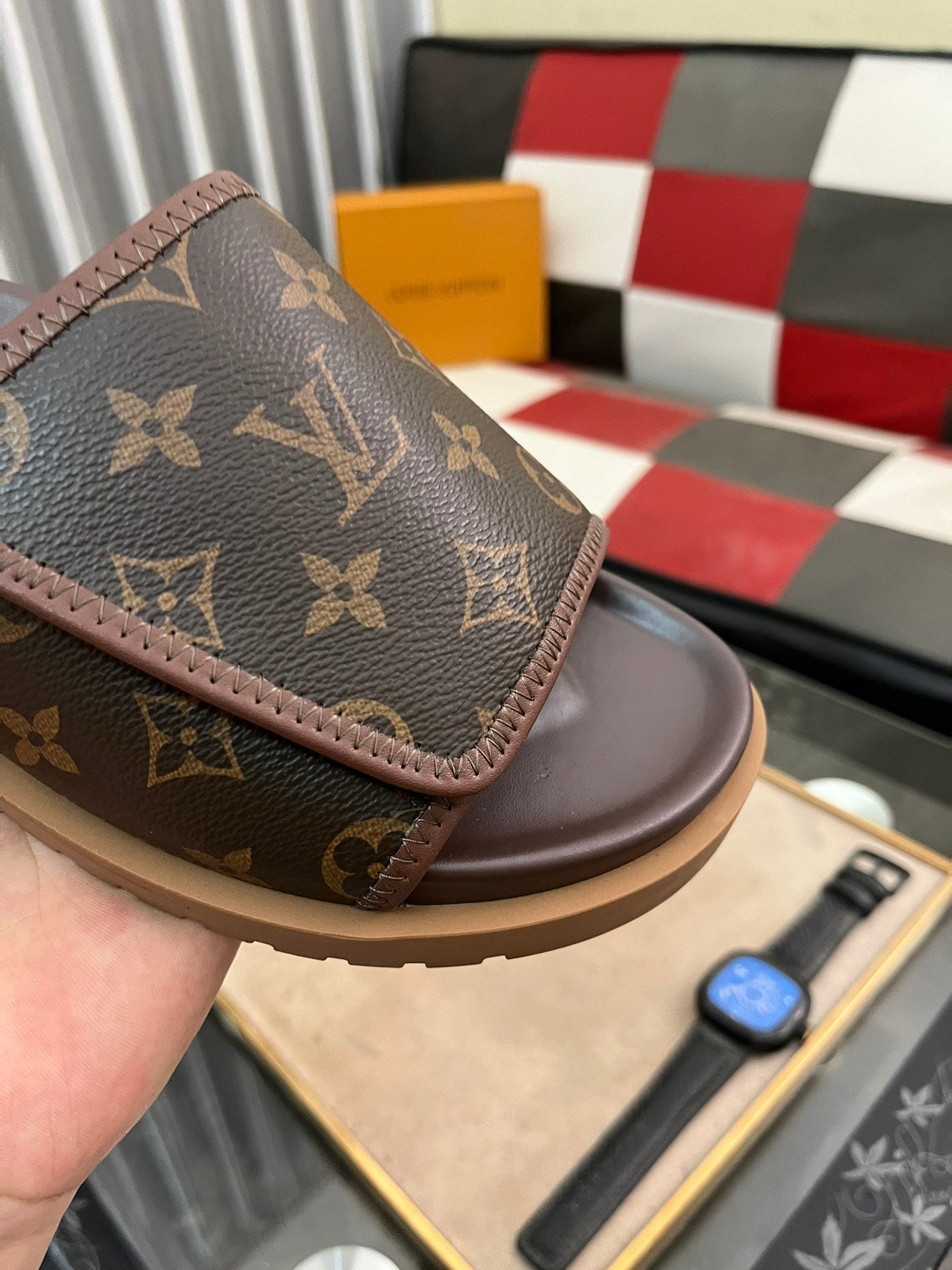 WATERFRONT MULE IN CHOCOLATE BROWN MONOGRAM RUBBER