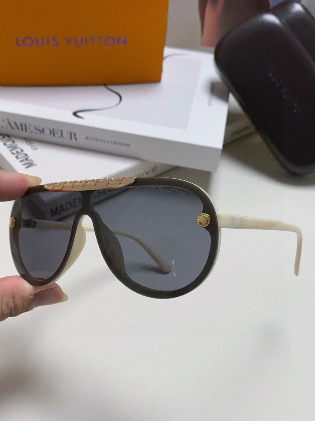 BLACKWOOD SUNGLASSES 567458 IN IVORY ACETATE GOLD METAL