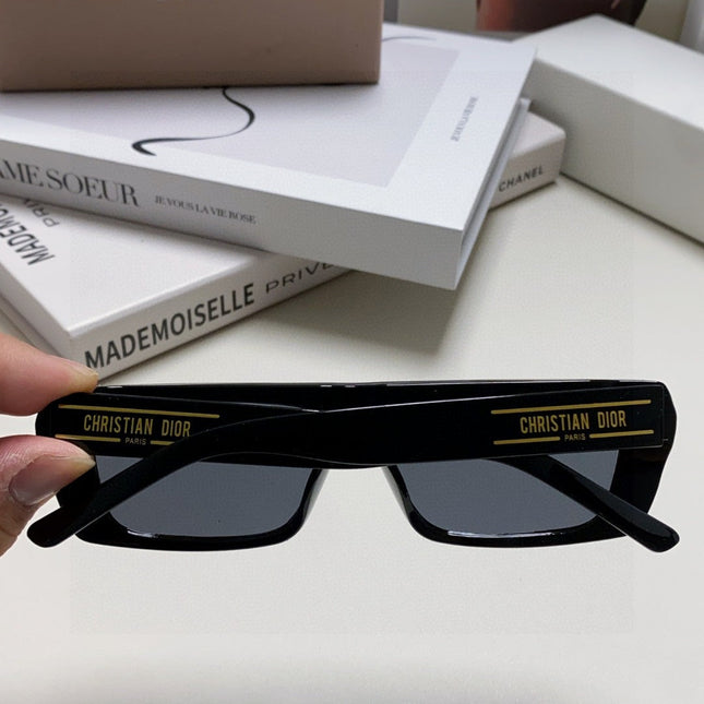 SIGNATURE SUNGLASS 571588 IN BLACK ACETATE