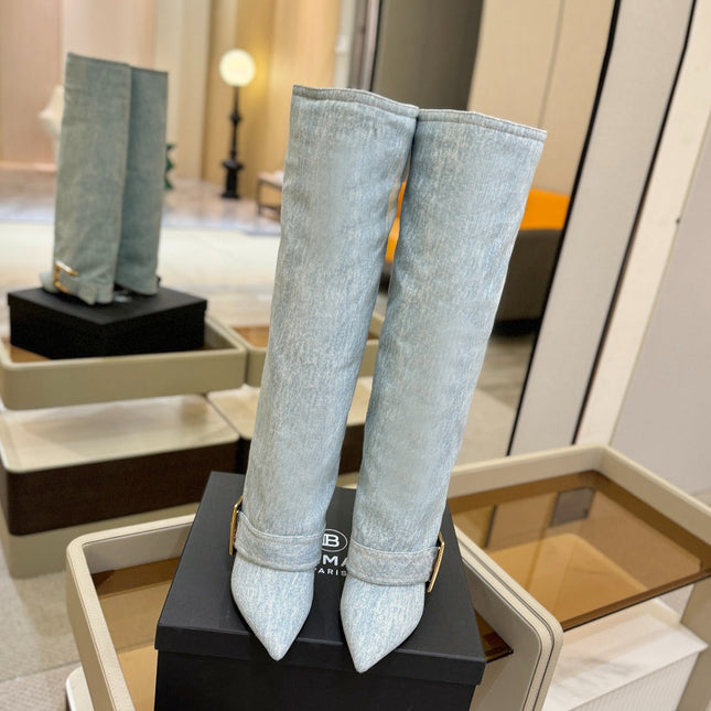 BALMAIN 26S KNEE-HIGH BOOTS 100 MM IN LIGHT BLUE DENIM