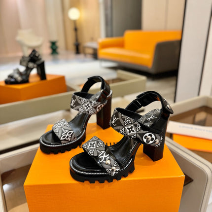 LV 26S HIGH HEEL SANDALS 100 MM IN WHITE MIX BLACK CALFSKIN WITH FLORAL PATTERNS