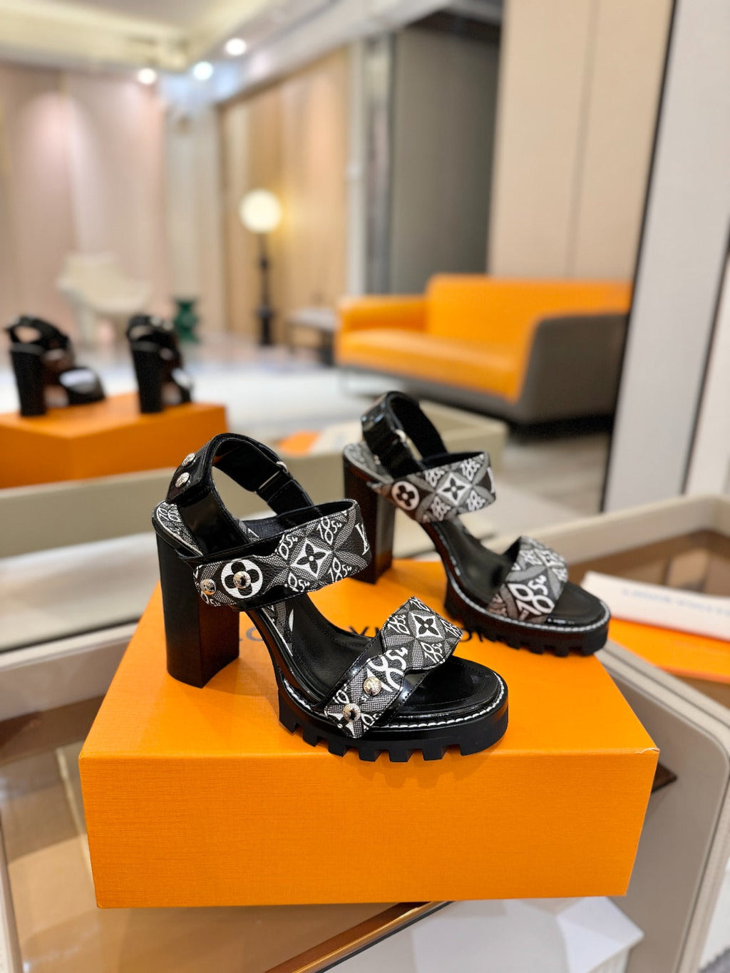 LV 26S HIGH HEEL SANDALS 100 MM IN WHITE MIX BLACK CALFSKIN WITH FLORAL PATTERNS