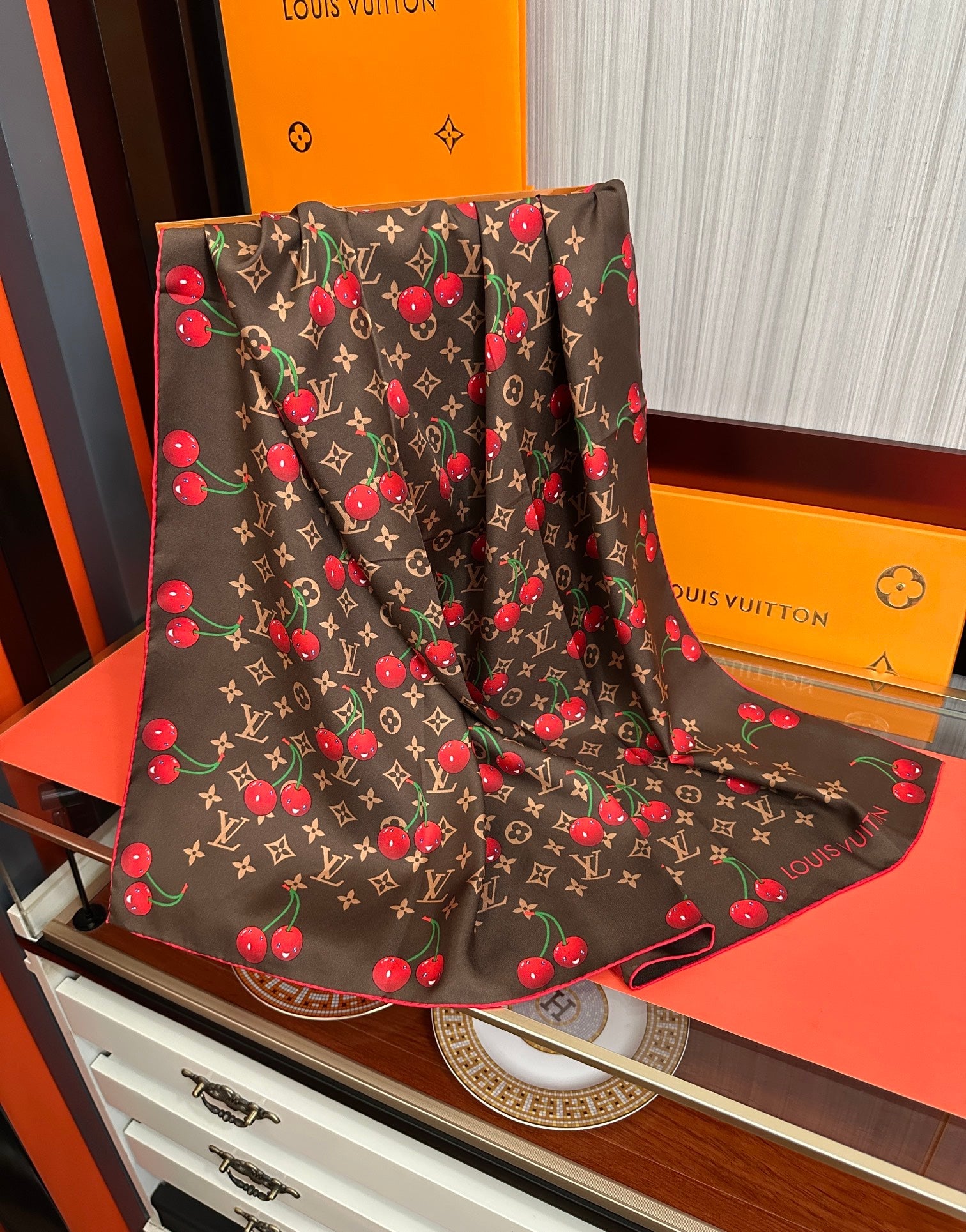 LV SCARF 90 CM IN SILK 05