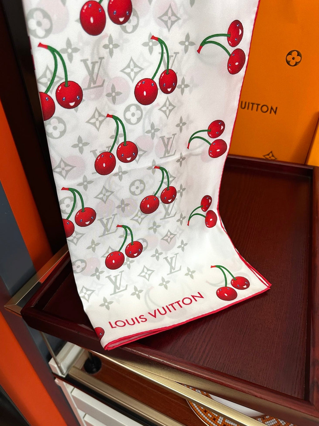 LV SCARF 90 CM IN SILK 03
