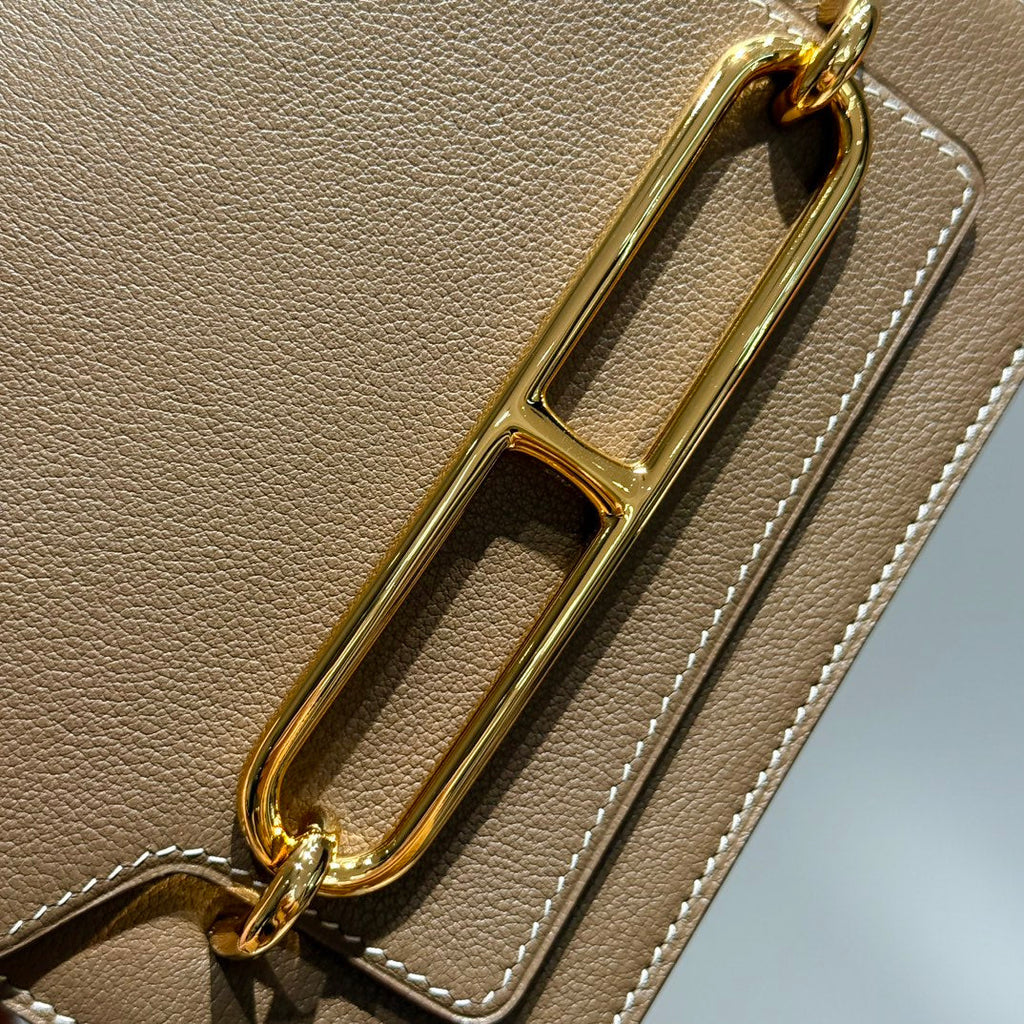 HM ROULIS 18 MINI BAG IN DARK BROWN CALFSKIN GOLD-TONE HARDWARE
