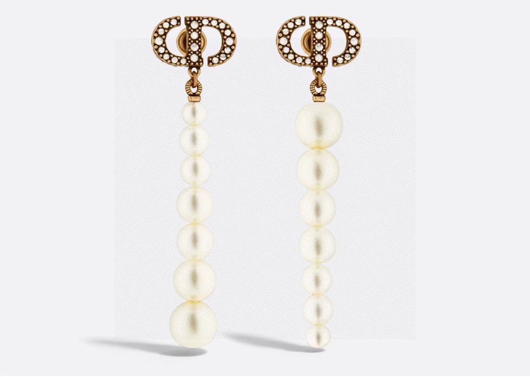 CD 26S PAVE LOGO PEARL DROP EARRINGS IN GOLD TONE METAL 631791