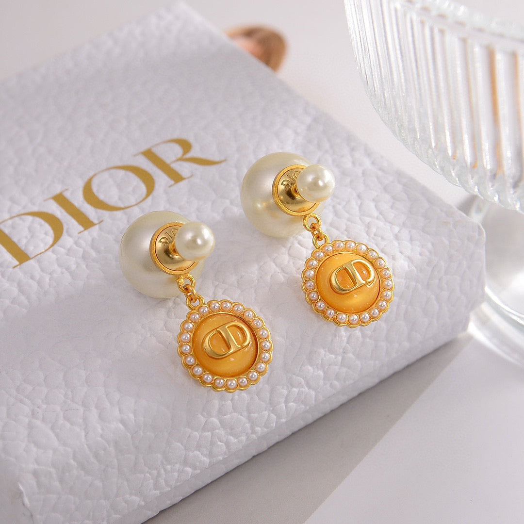 CD 26S DOUBLE PEARL MEDALLION LOGO DROP EARRINGS IN GOLD METAL