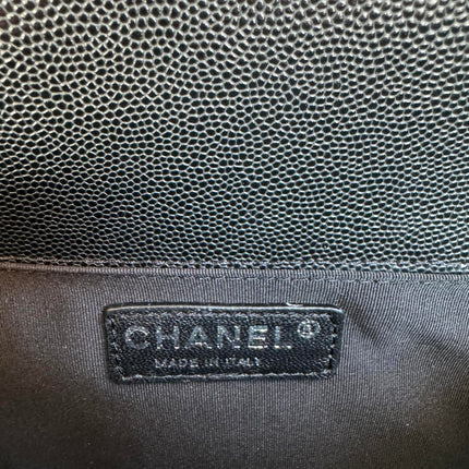 CHANEL BOY 25S 25 CM IN BLACK LAMBSKIN