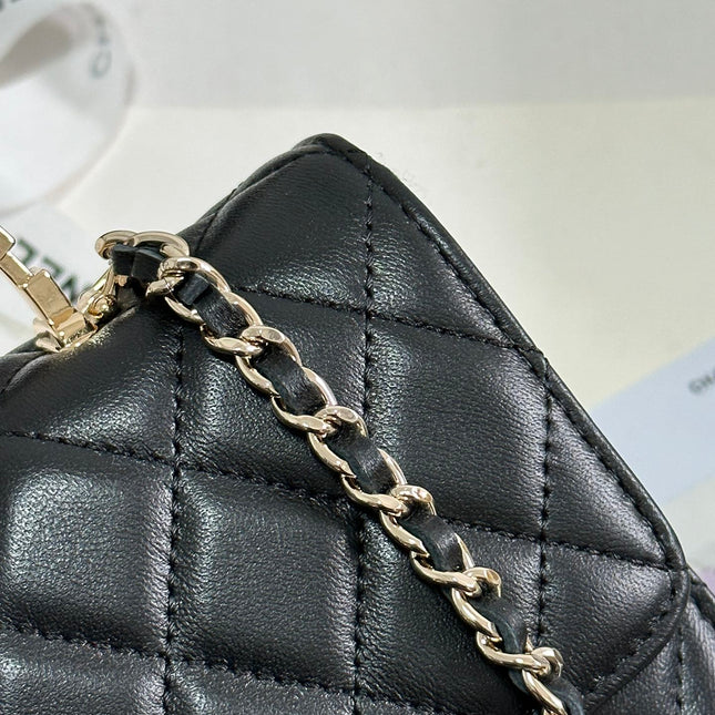 FLAP BAG 18 WITH HANDLE IN BLACK CALFSKIN GOLD HARDWARE
