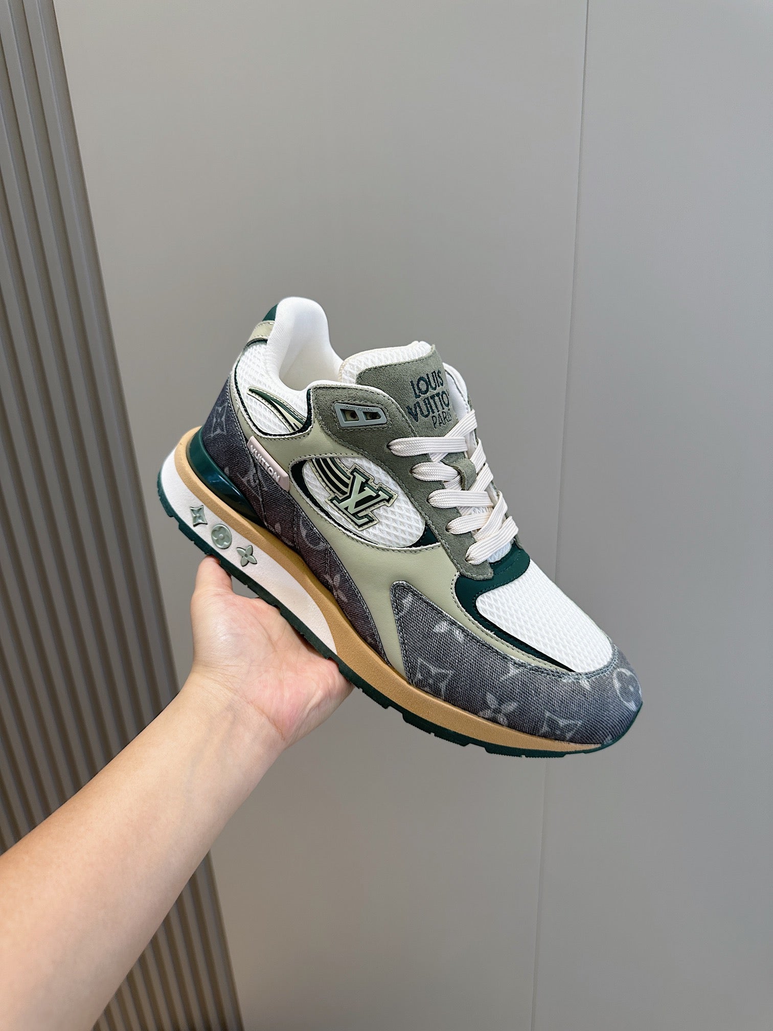 LV RUN AWAY SNEAKERS IN GREY MESH FABRIC AND SUEDE