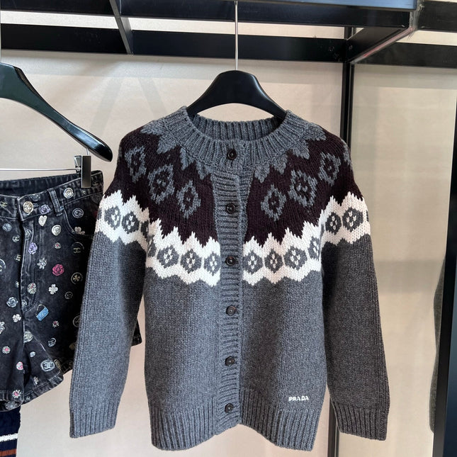 PRADA 25S CARDIGAN 389